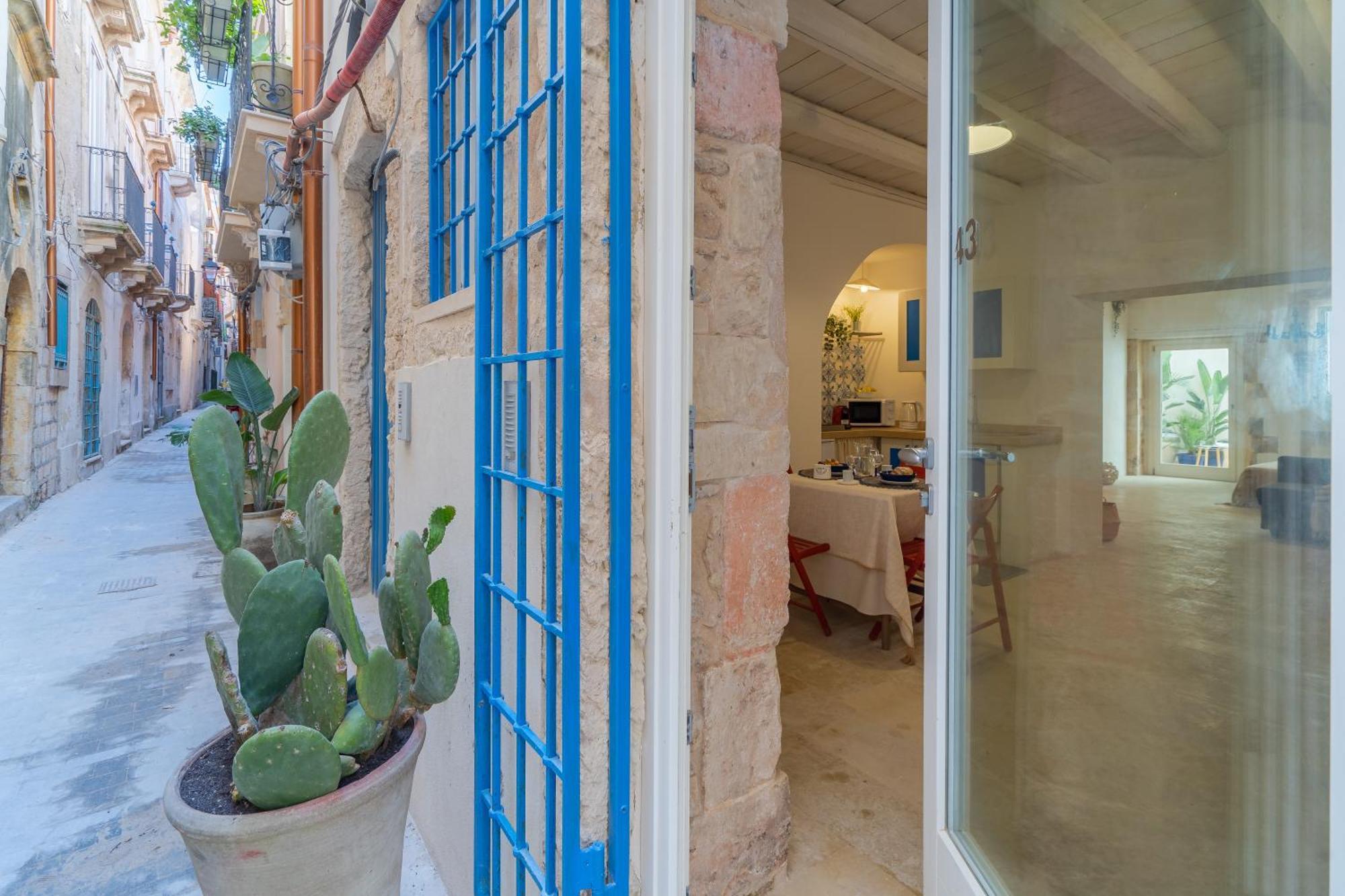 Cortile Giudecca By Dimore In Sicily Syracuse